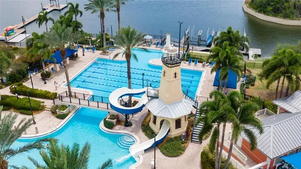 $3,200 | 410 Manns Harbor Drive, Apollo Beach, FL 33572