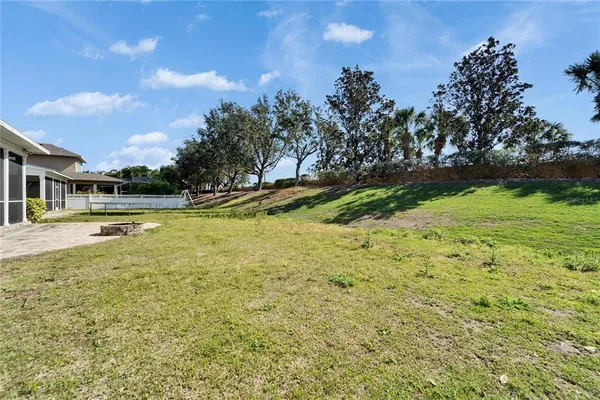 $3,200 | 410 Manns Harbor Drive, Apollo Beach, FL 33572