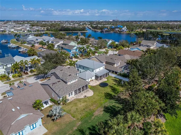 $3,200 | 410 Manns Harbor Drive, Apollo Beach, FL 33572