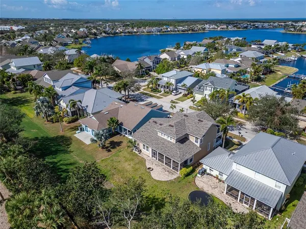 $3,200 | 410 Manns Harbor Drive, Apollo Beach, FL 33572