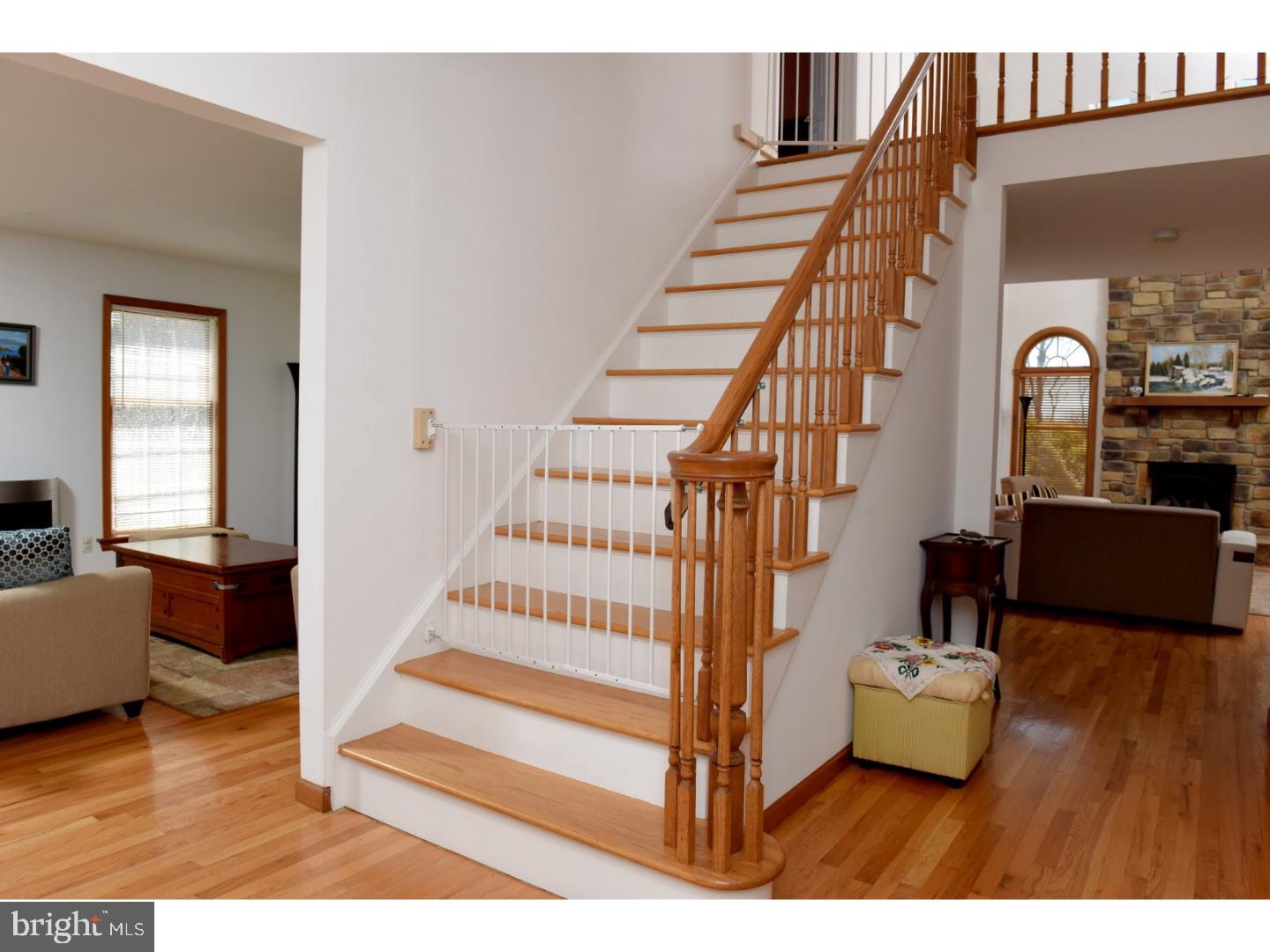 281 North Post Road Princeton Junction, NJ 08550 - Photo 4 of 25 Foyer