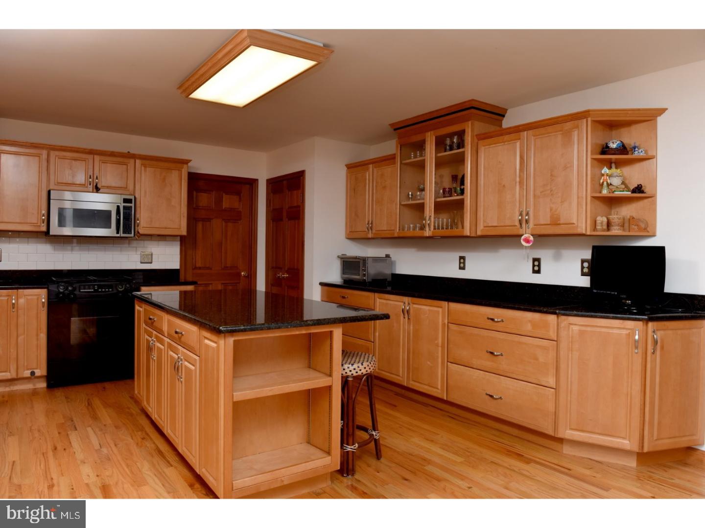 281 North Post Road Princeton Junction, NJ 08550 - Photo 9 of 25 Kitchen