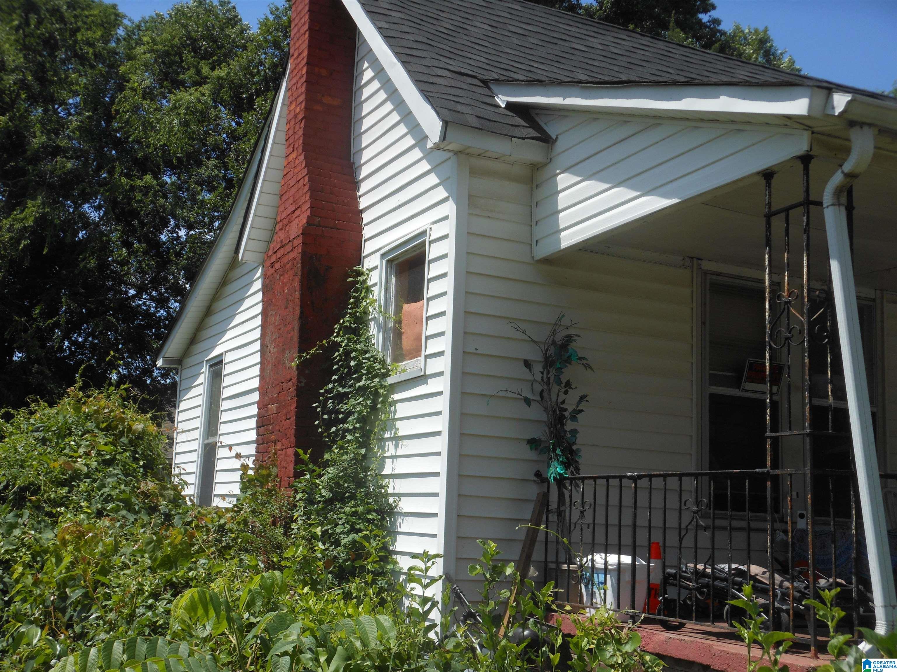 2709 30th Street Southwest Birmingham, AL 35208 - Photo 3 of 8