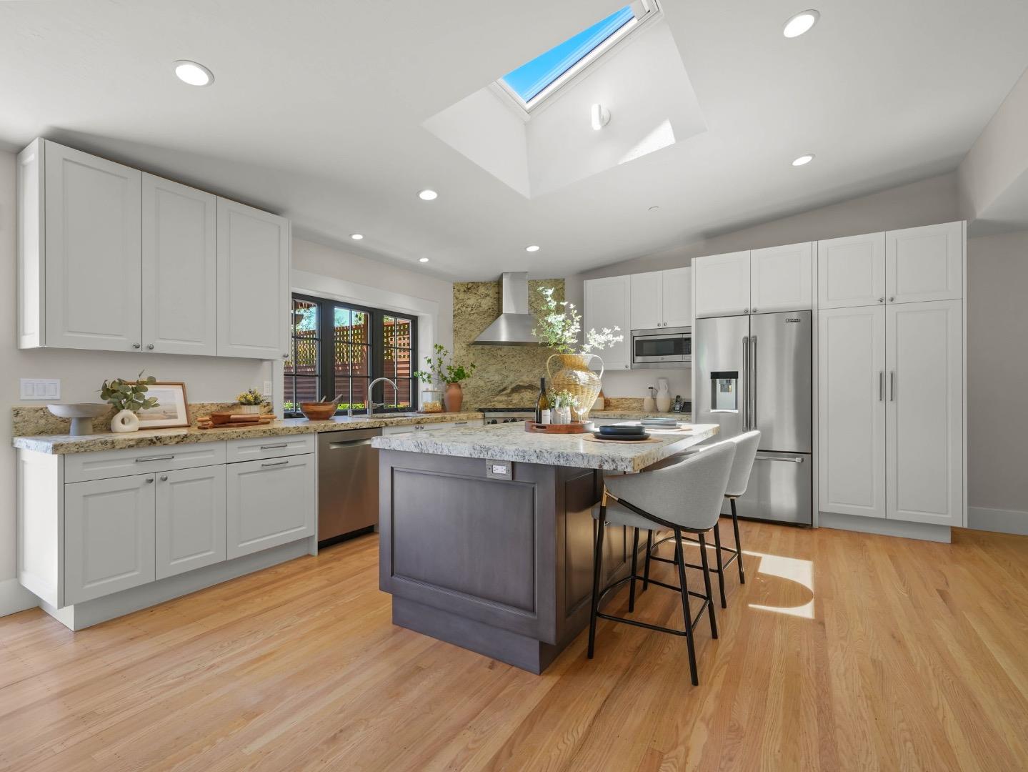 405 Glendale Road San Mateo, CA 94402 - Photo 11 of 81