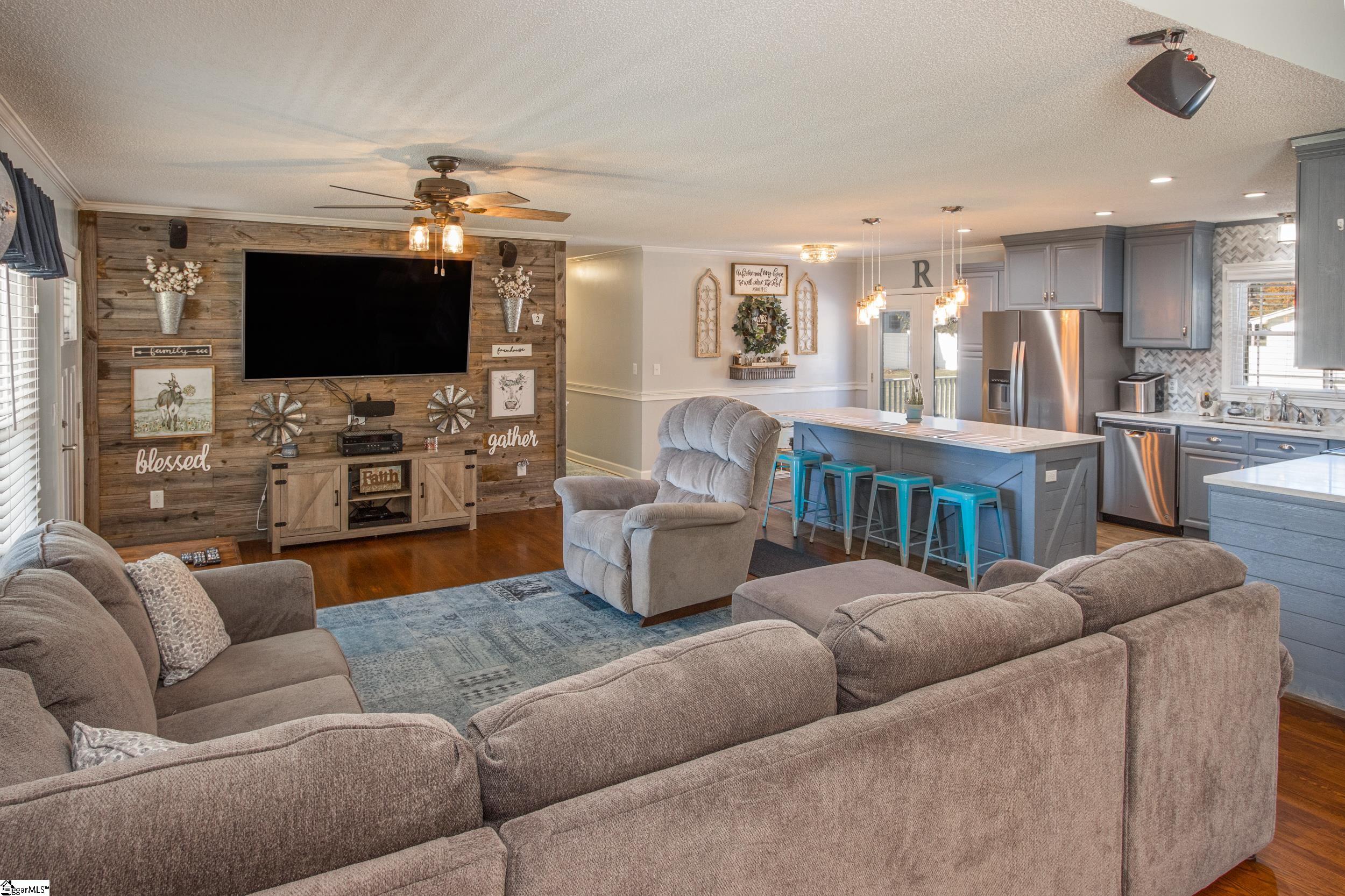 221 Susie Road Belton, SC 29627 - Photo 8 of 30