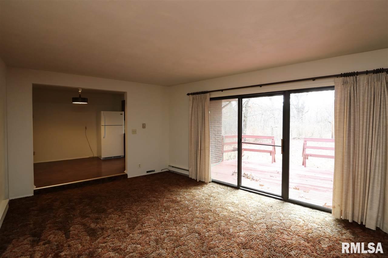 3206 West Chartwell Road Peoria, IL 61614 - Photo 14 of 36 Gallery Image 14