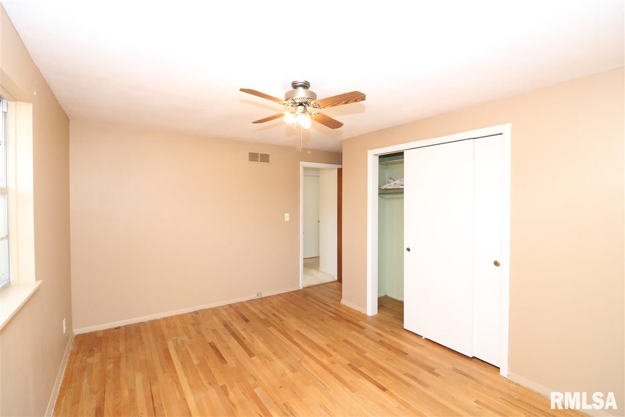 3206 West Chartwell Road Peoria, IL 61614 - Photo 17 of 36 Gallery Image 17
