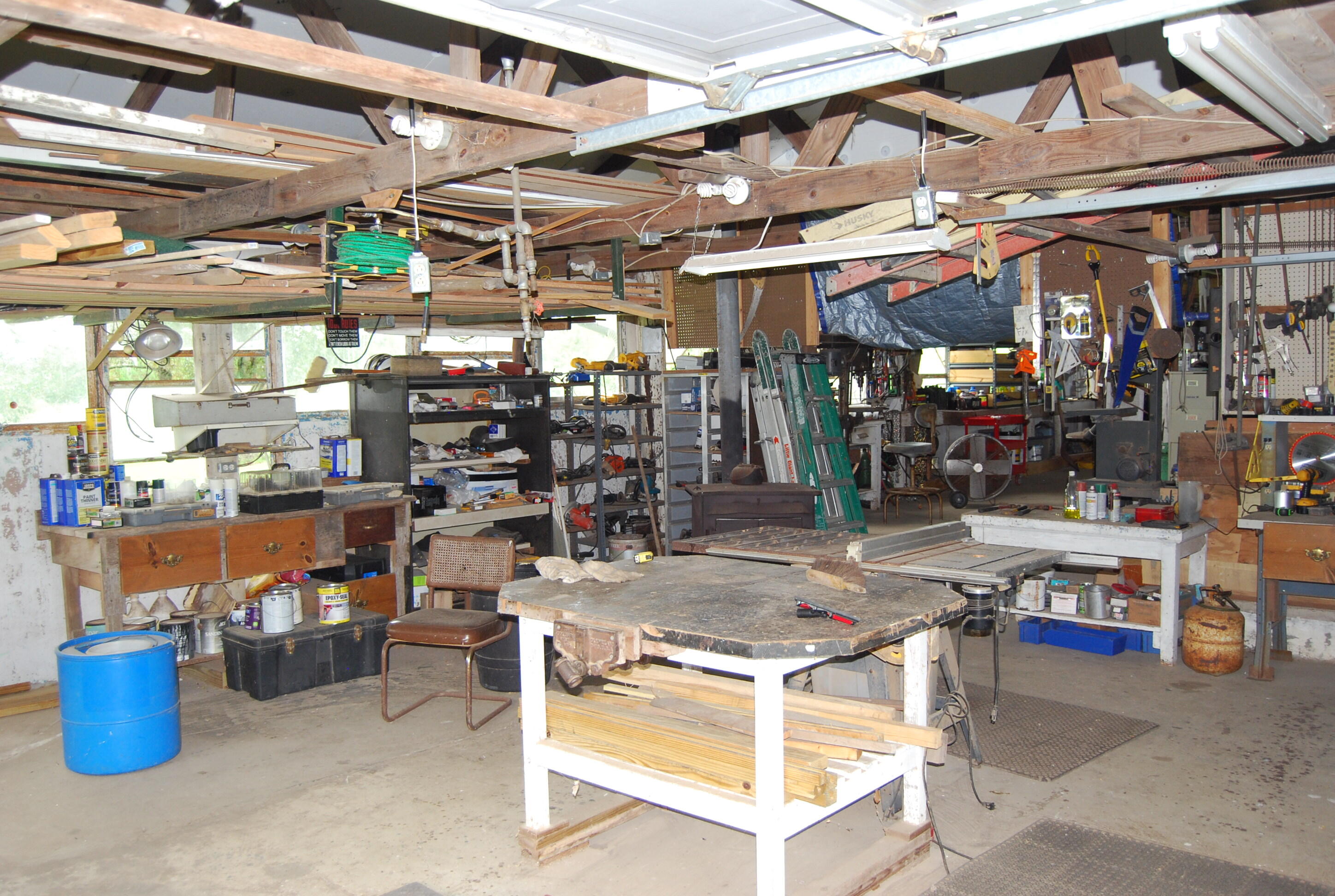 791 Dr Nelson Road DeFuniak Springs, FL 32433 - Photo 31 of 46 a view of store room with furniture