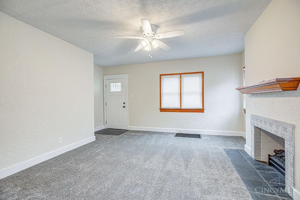 668 Ridgewood Avenue Hamilton, OH 45013 - Photo 5 of 37 Gallery Image 5