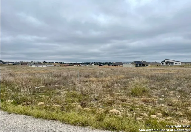 $440,000 | 222 Colonial Lane, La Vernia, TX 78121