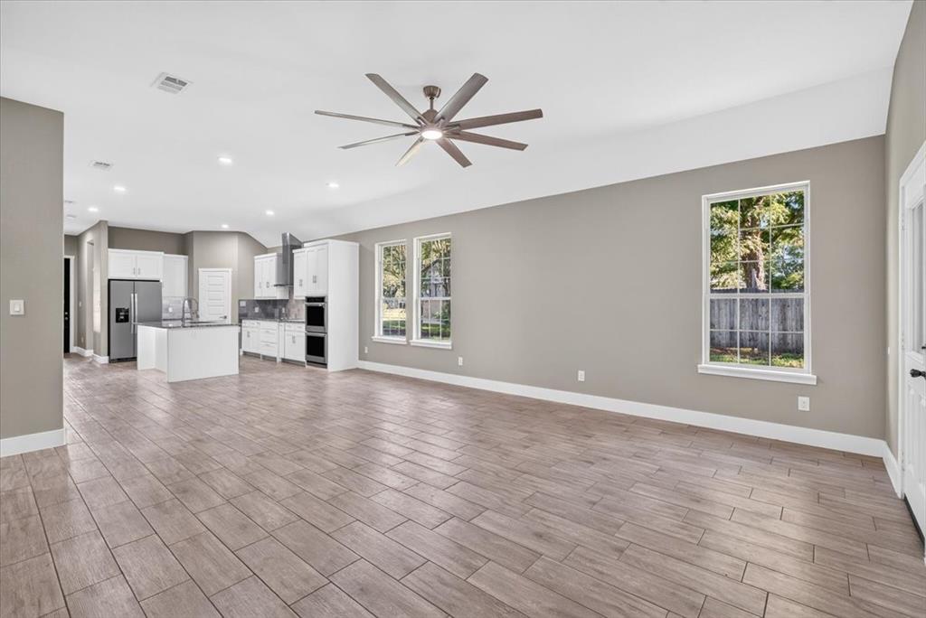 1093 Oak Ridge Drive Terrell, TX 75160 - Photo 8 of 29 Gallery Image 8
