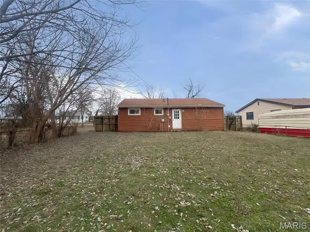 $42,500 | 1936 Doris Avenue, East St. Louis, IL 62206