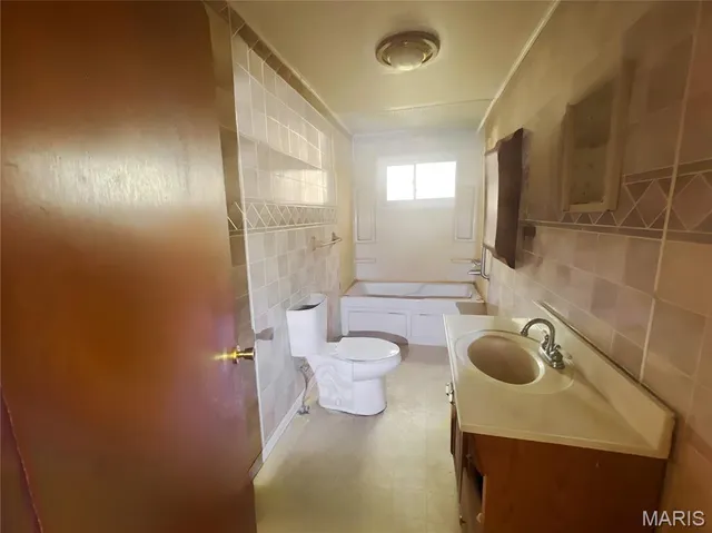 $42,500 | 1936 Doris Avenue, East St. Louis, IL 62206