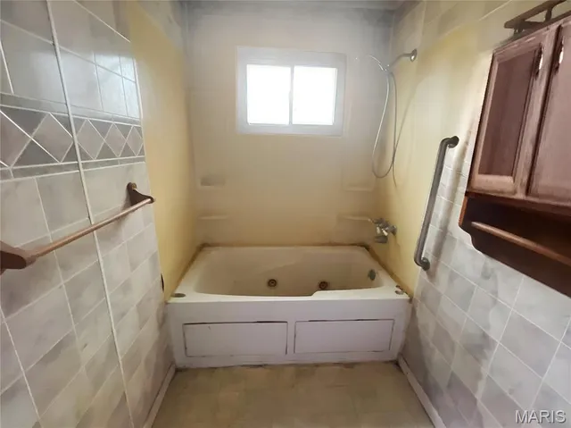 $42,500 | 1936 Doris Avenue, East St. Louis, IL 62206