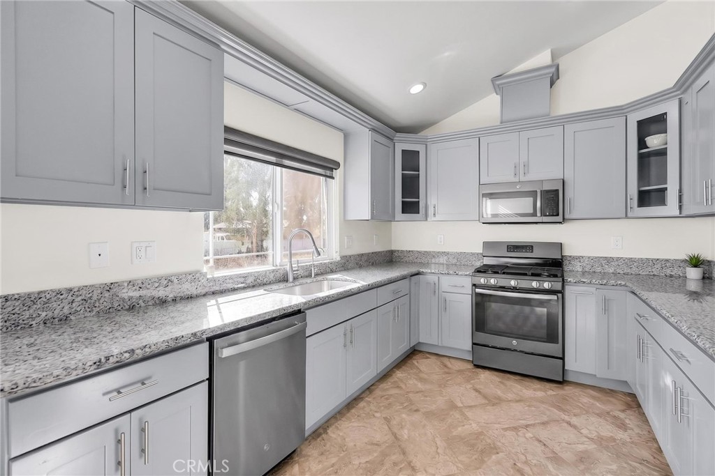 6800 Arlington Avenue Riverside, CA 92504 - Photo 12 of 46