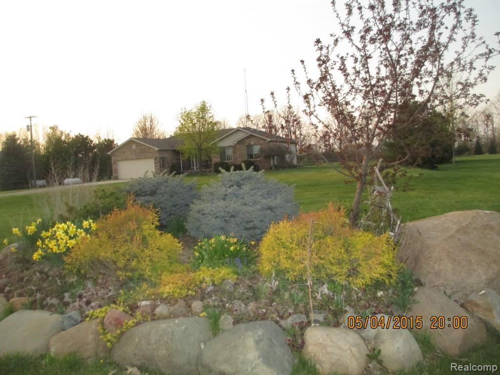 7587 Rider Road Imlay City, MI 48444 - Photo 3 of 34 025.jpg