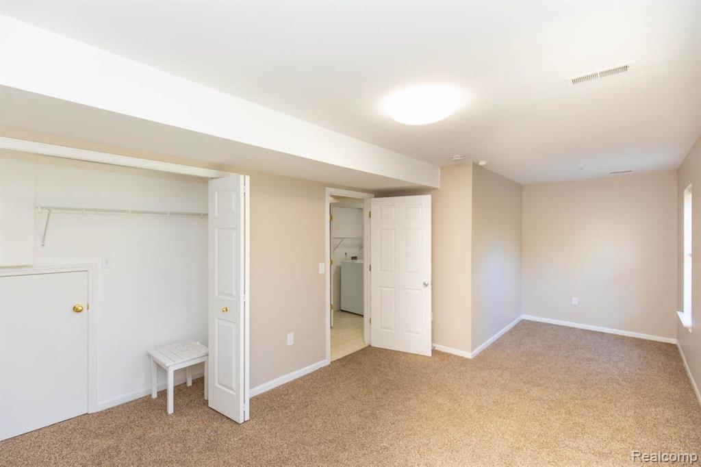 475 Cherry Orchard Road Canton, MI 48188 - Photo 41 of 46