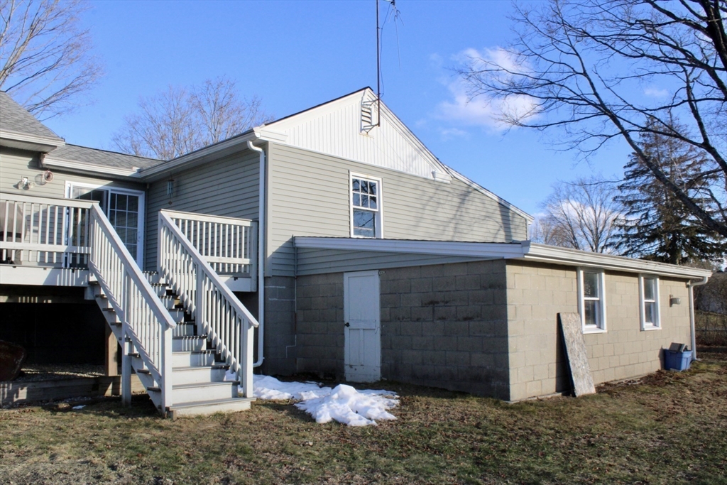 116 Bald Mountain Road Bernardston, MA 01337 - Photo 6 of 31