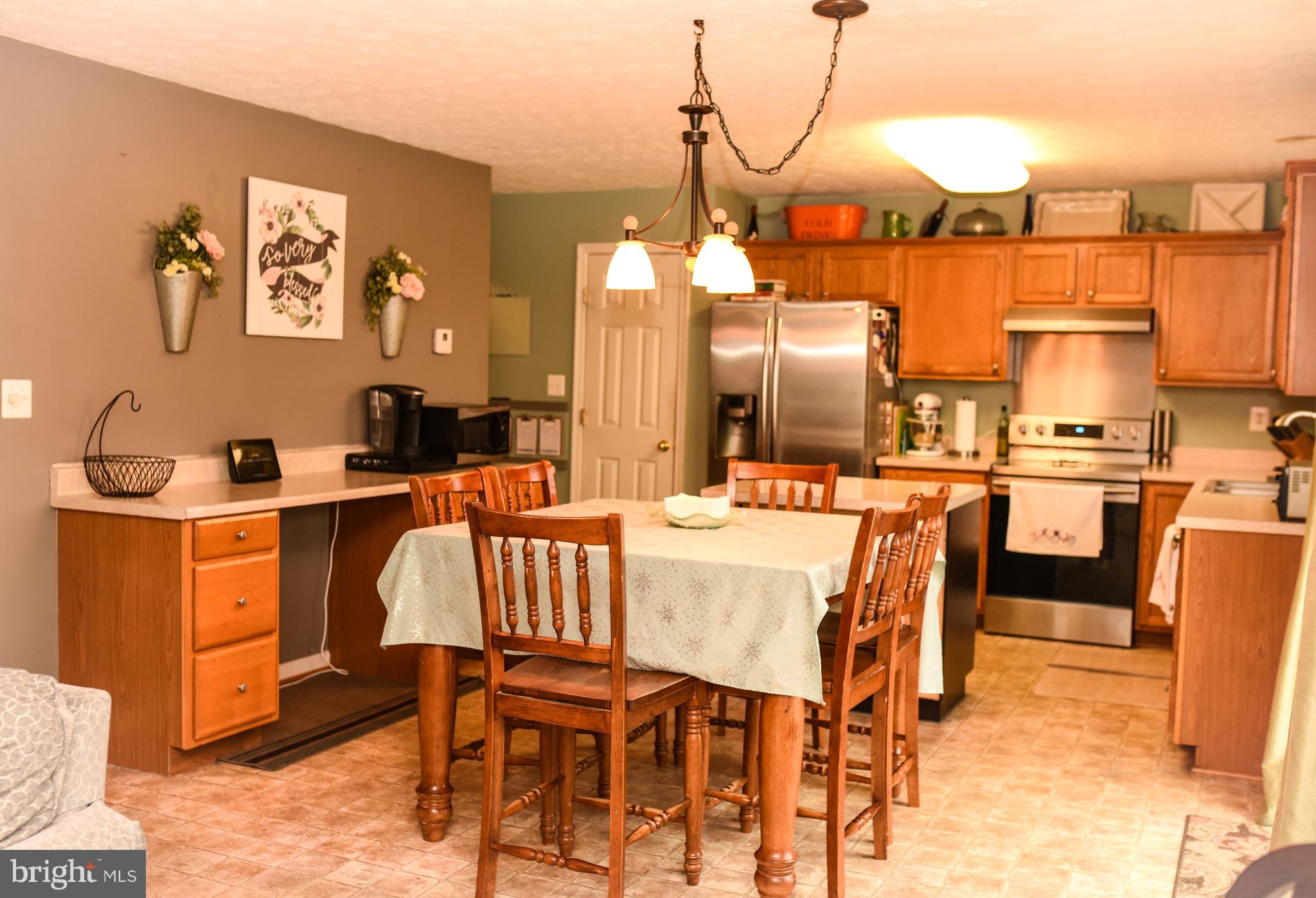 539 Groundhog Lane Smyrna, DE 19977 - Photo 7 of 24 Kitchen/ Eat-in