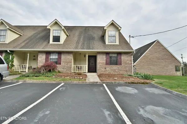 $235,000 | 918 Chip Cove Lane, Knoxville, TN 37938