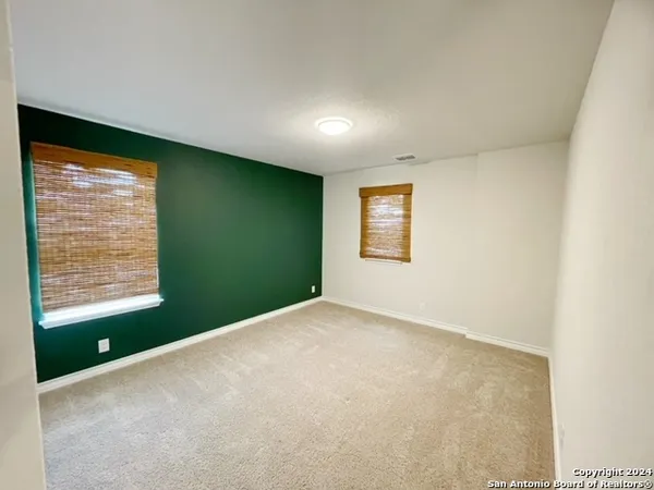 $2,400 | 5015 Dancing Gopher, San Antonio, TX 78261