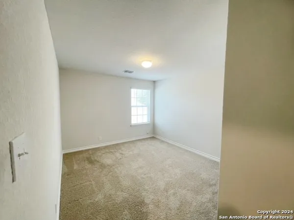 $2,400 | 5015 Dancing Gopher, San Antonio, TX 78261