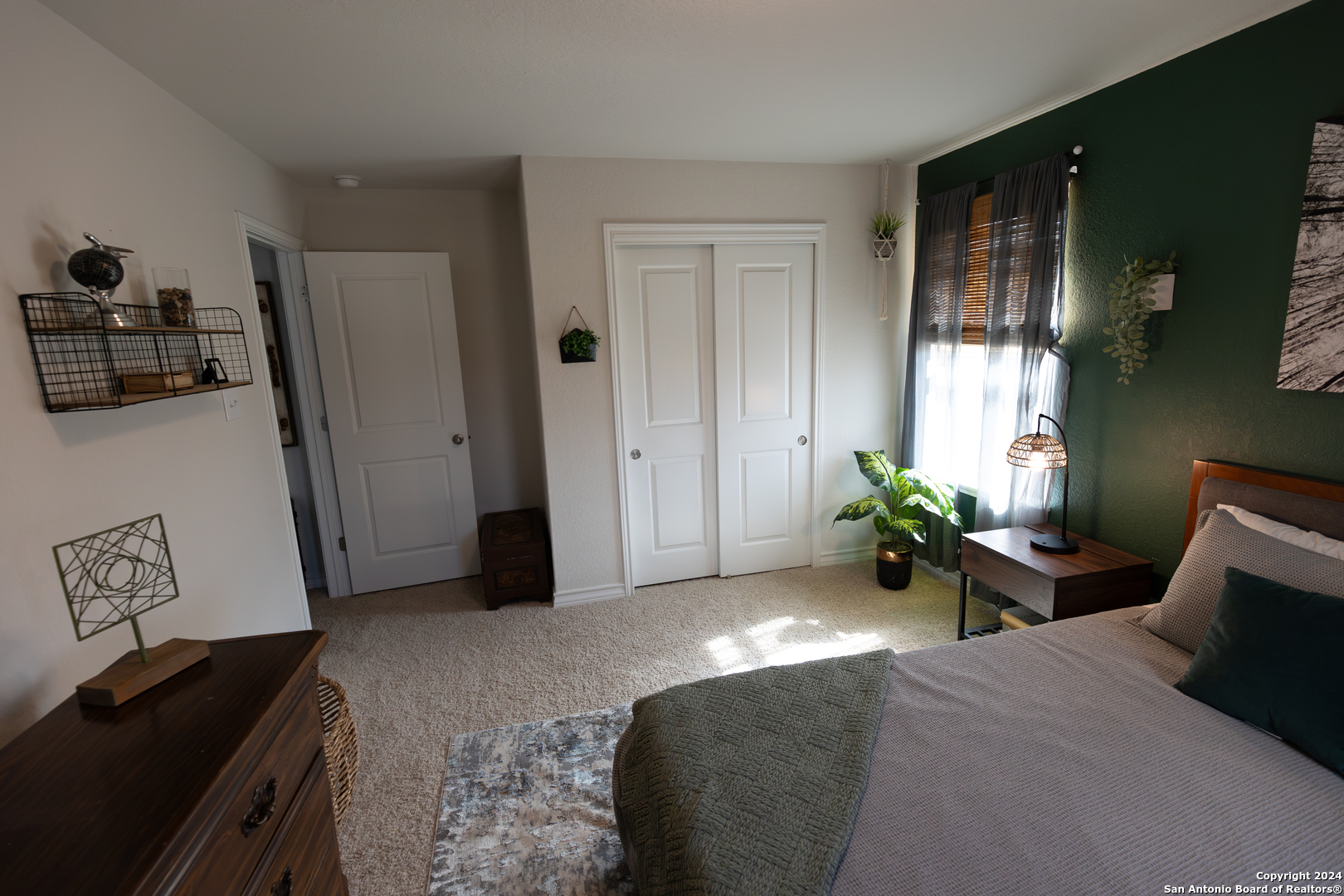 5015 Dancing Gopher San Antonio, TX 78261 - Photo 30 of 43 a bedroom with a bed and furniture