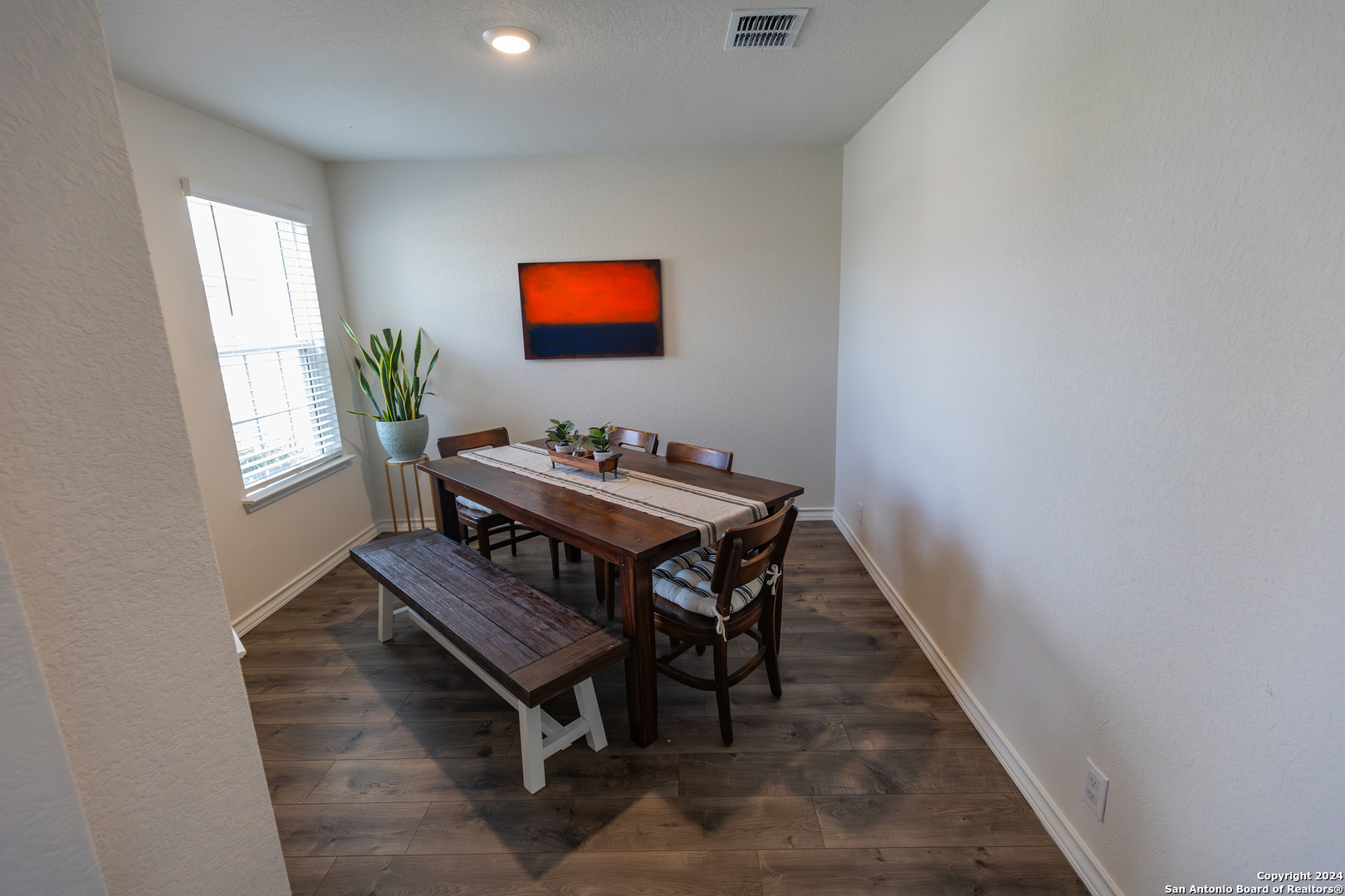 5015 Dancing Gopher San Antonio, TX 78261 - Photo 31 of 43 a living room with furniture and a flat screen tv