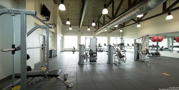 $2,400 | 5015 Dancing Gopher, San Antonio, TX 78261