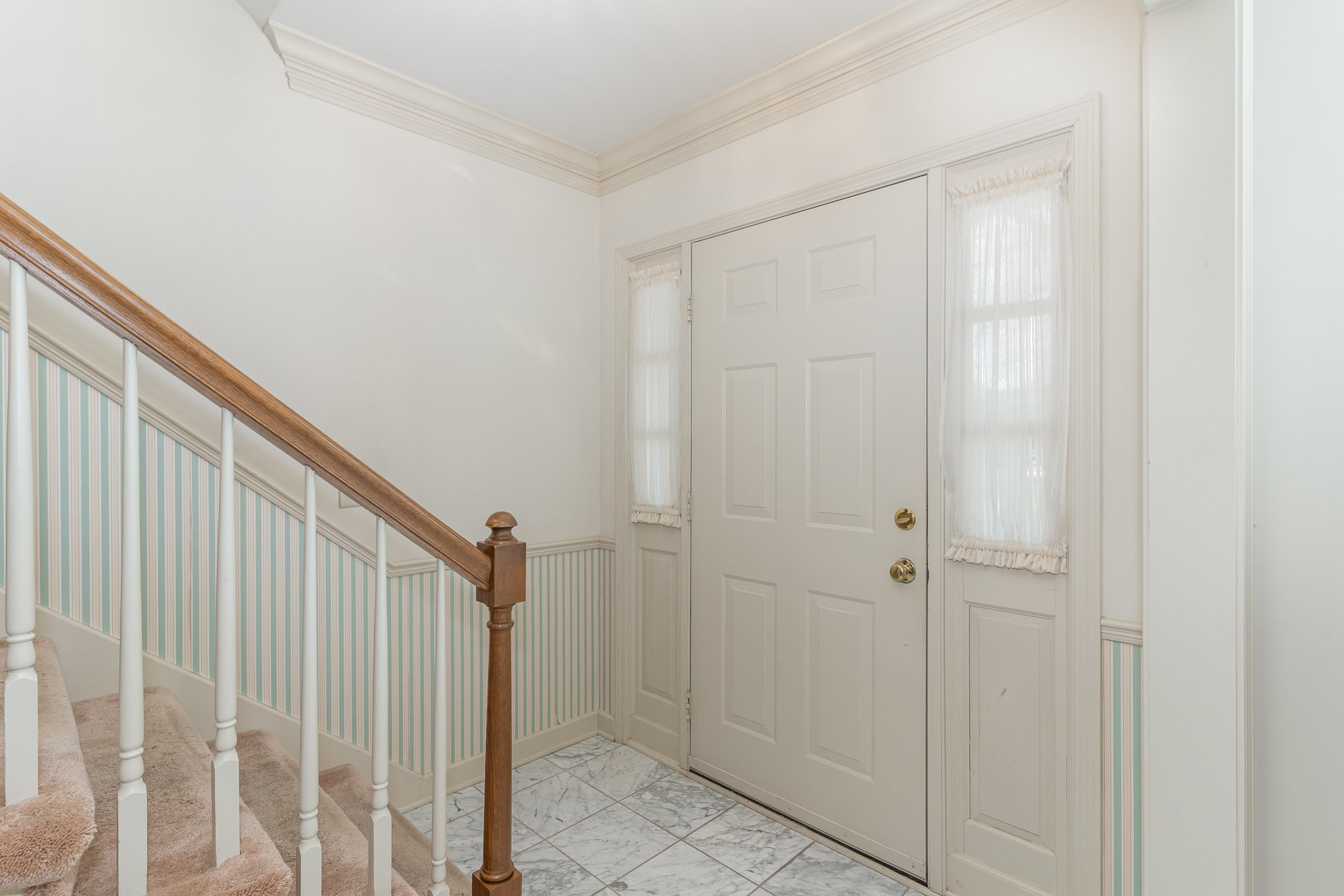 636 General George Patton Road Nashville, TN 37221 - Photo 6 of 32 a view of a bathroom from the hallway