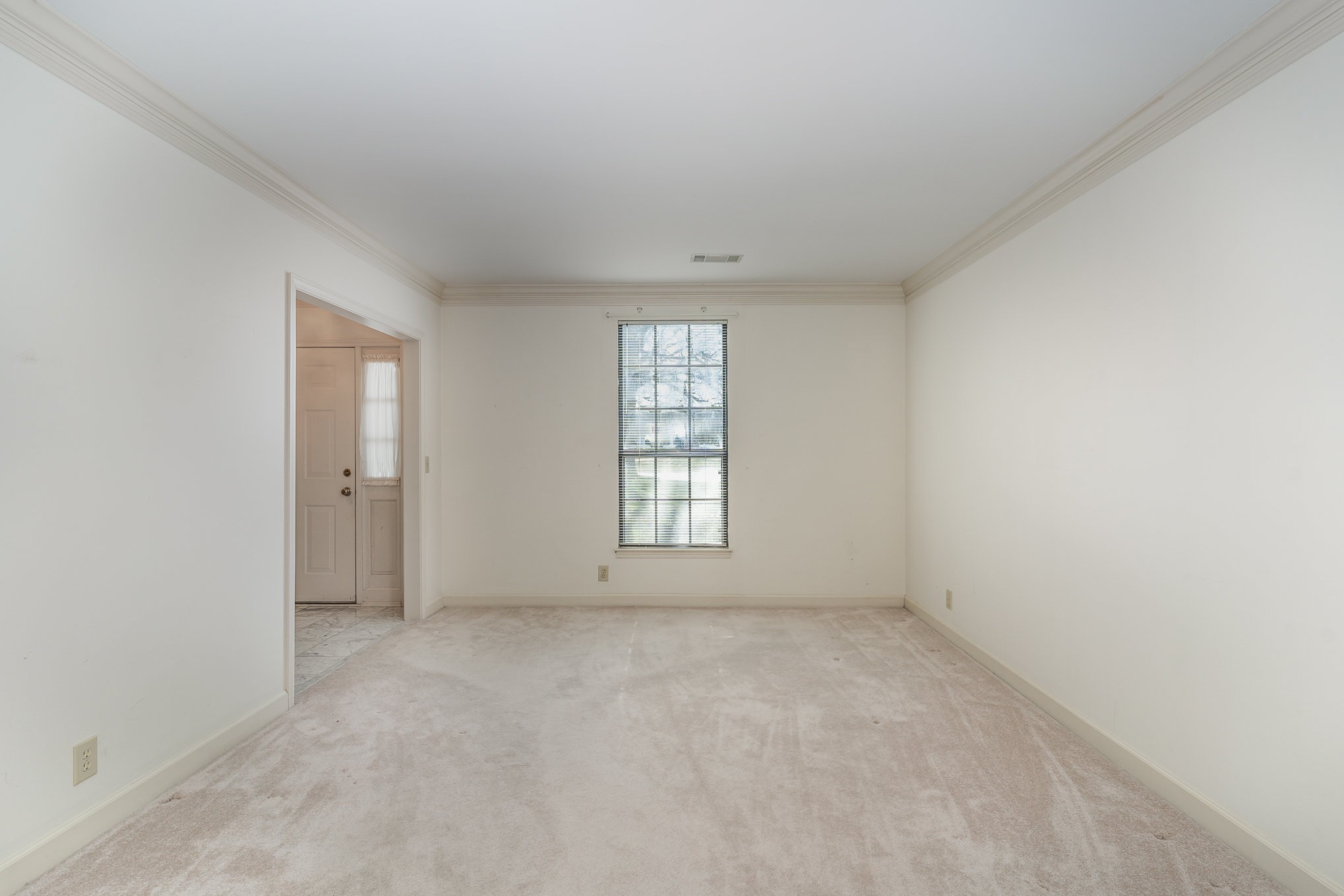 636 General George Patton Road Nashville, TN 37221 - Photo 9 of 32 an empty room with windows
