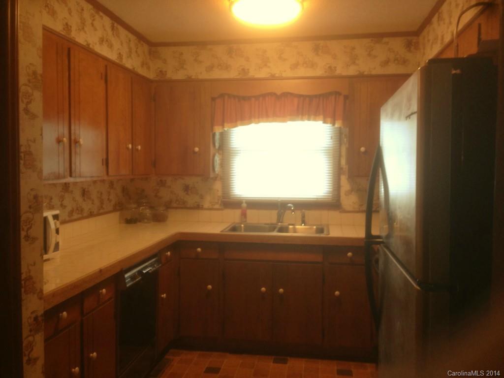 605 Ralph Handsel Boulevard Stanley, NC 28164 - Photo 3 of 12 Gallery Image 3