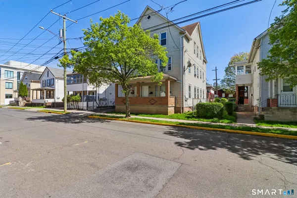 $2,000 | 39 Grand Street, Unit 3, Middletown, CT 06457