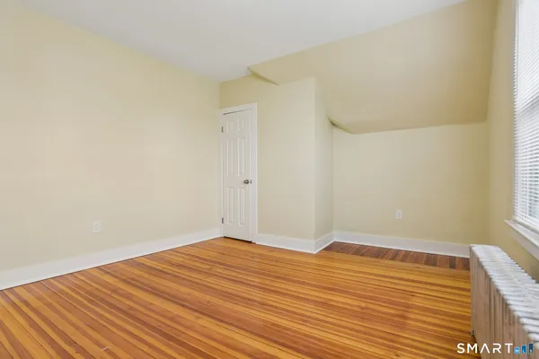 $2,000 | 39 Grand Street, Unit 3, Middletown, CT 06457
