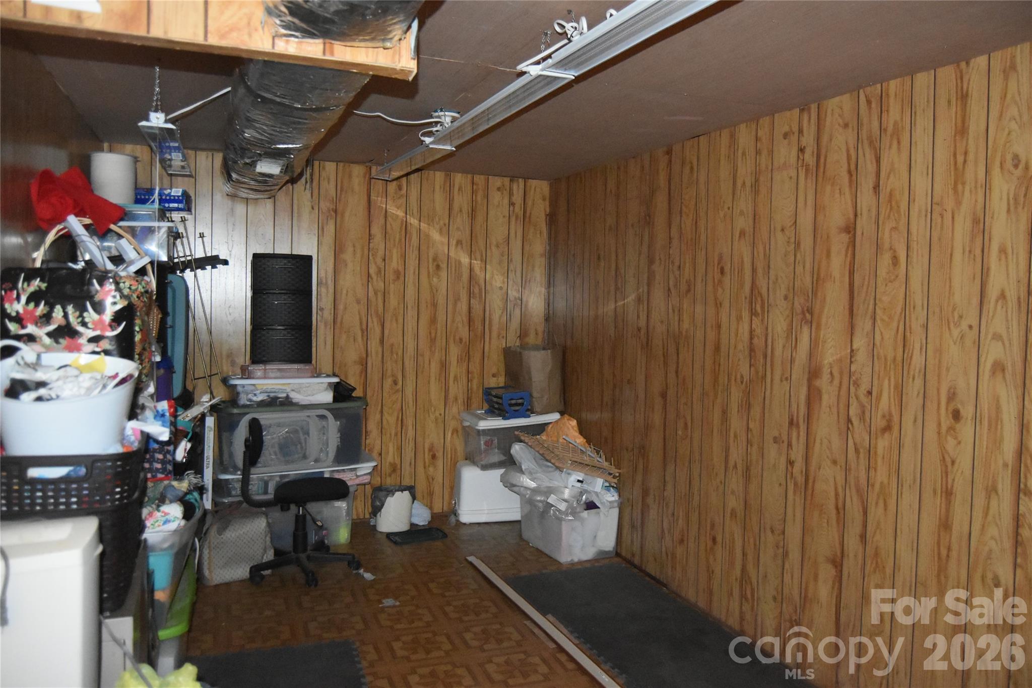 1082 Maple Street Granite Falls, NC 28630 - Photo 21 of 25 a room with musical instruments