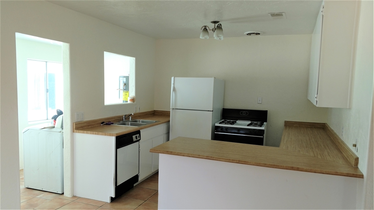 541 Rancho Vista Road Vista, CA 92083 - Photo 6 of 14 Gallery Image 6