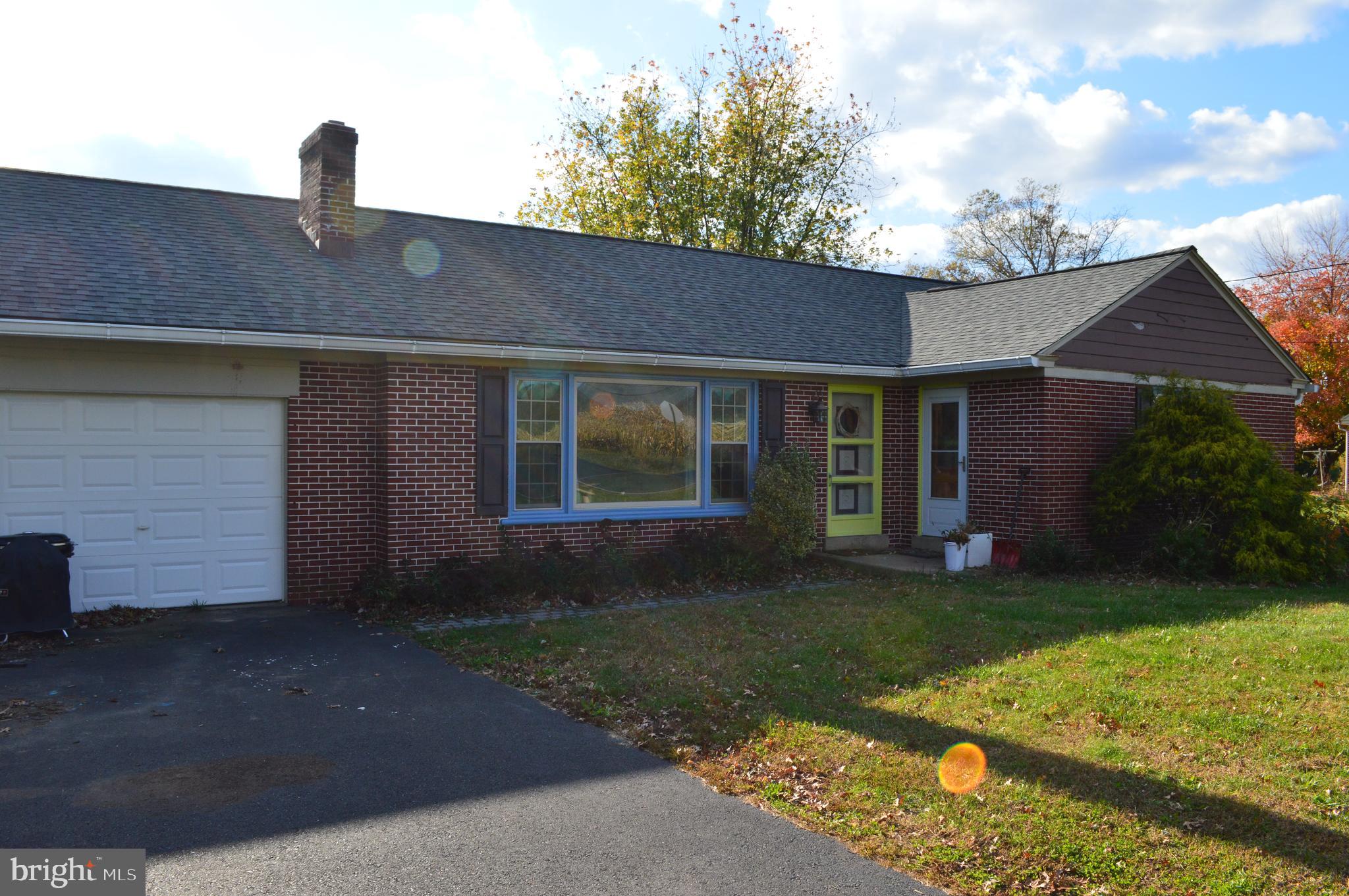352 Godshall Road Souderton, PA 18964 - Photo 1 of 6 Gallery Image 1