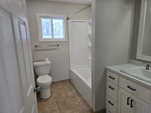 $299,900 | 421 West Avenue, Detroit Lakes, MN 56501
