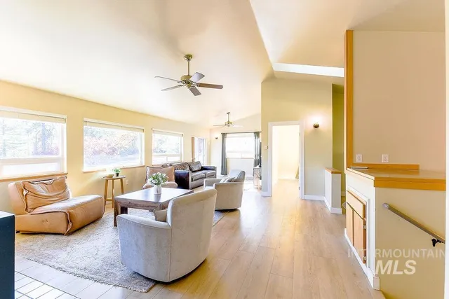 $815,000 | 1028 Border Lane, Moscow, ID 83843