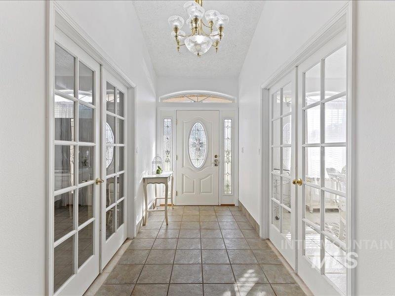 2109 South Happy Valley Road Nampa, ID 83686 - Photo 5 of 33