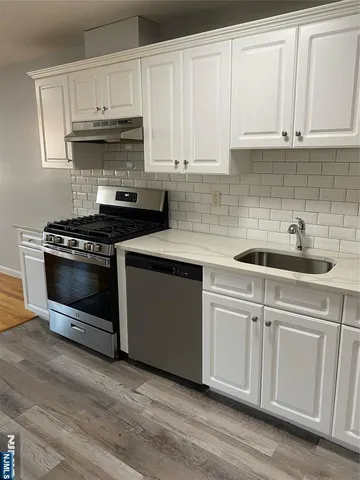 $2,200 | 67-69 Hamilton Avenue, Unit 1, Fairview, NJ 07022