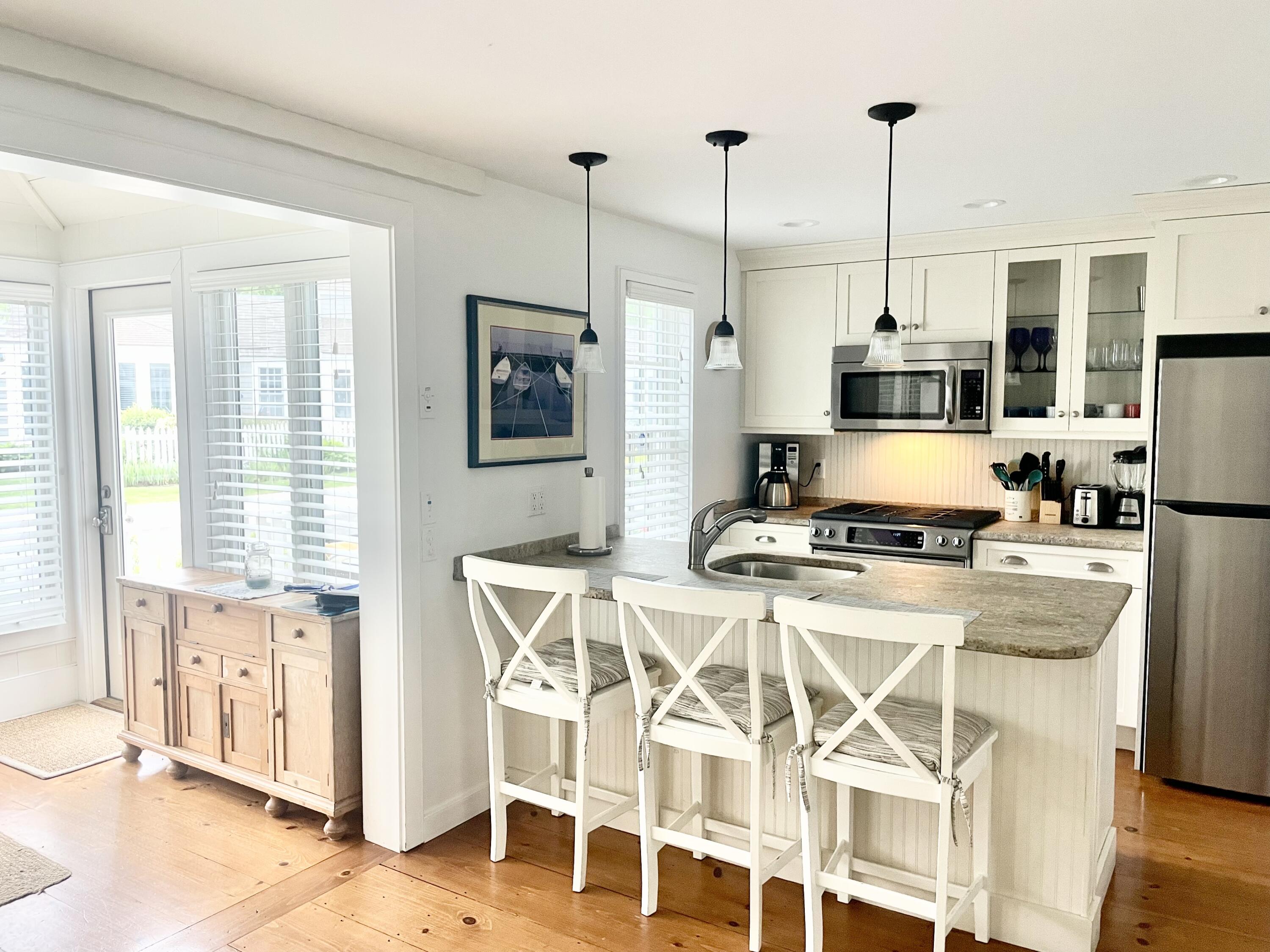 25 Milestone Way Mashpee, MA 02649 - Photo 6 of 26 IMG_5656