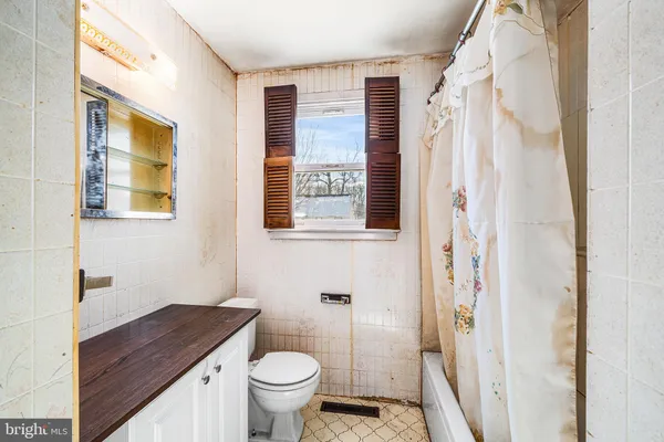 $350,000 | 1103 Nancy Drive, Croydon, PA 19021