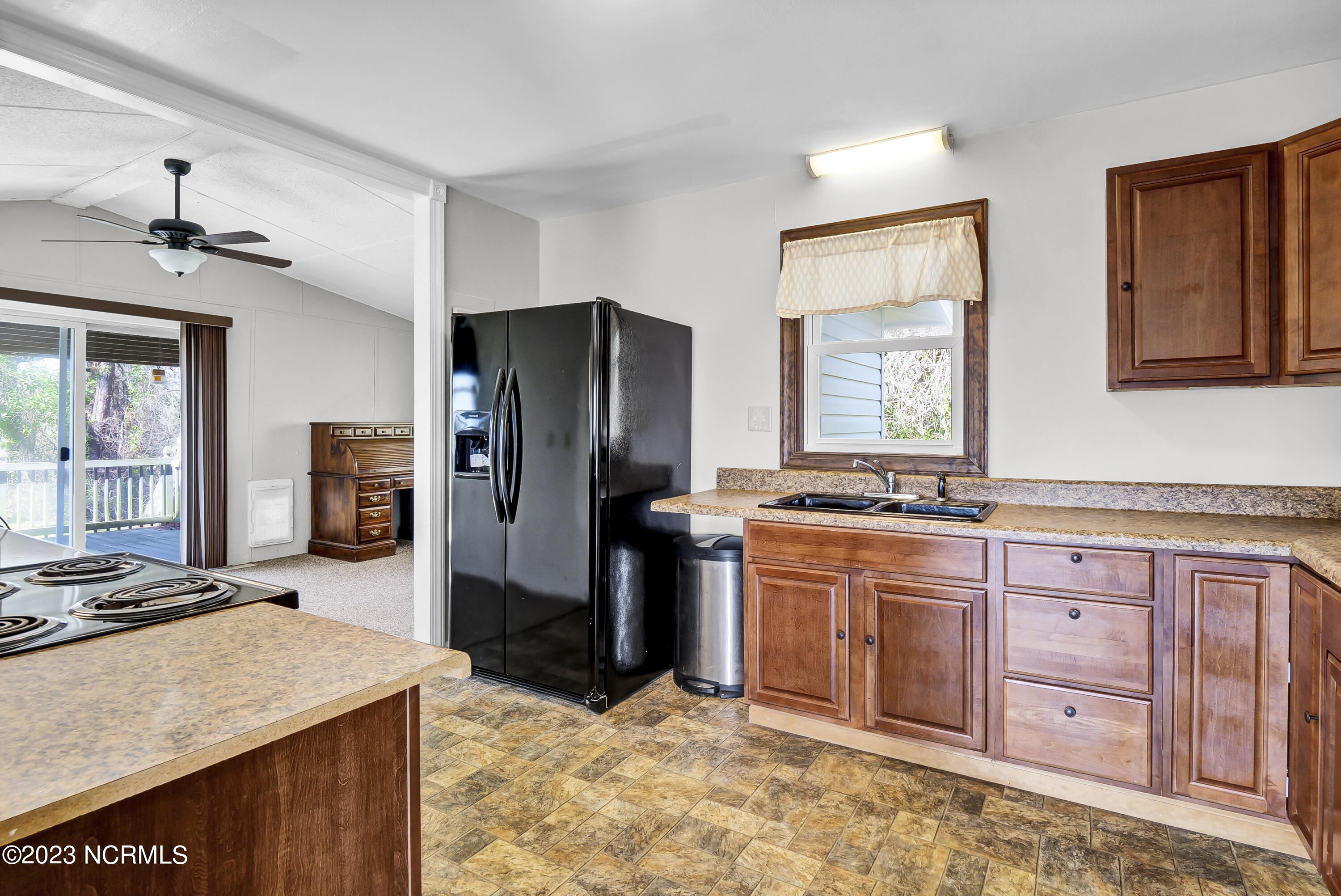 304 Preston Road Jacksonville, NC 28540 - Photo 11 of 27 P1099296