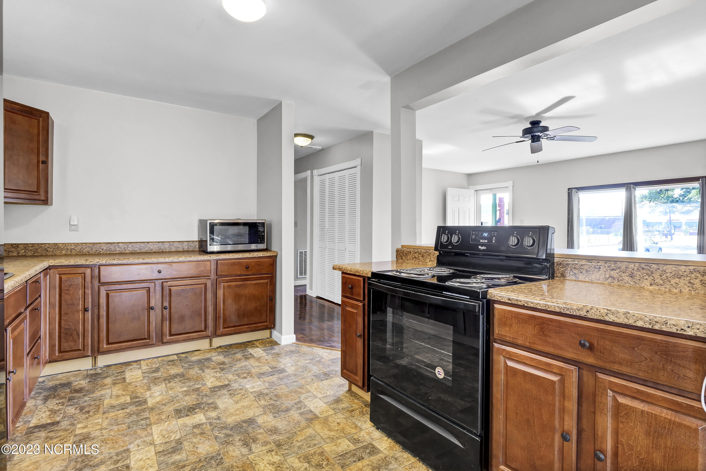 304 Preston Road Jacksonville, NC 28540 - Photo 12 of 27 P1099303