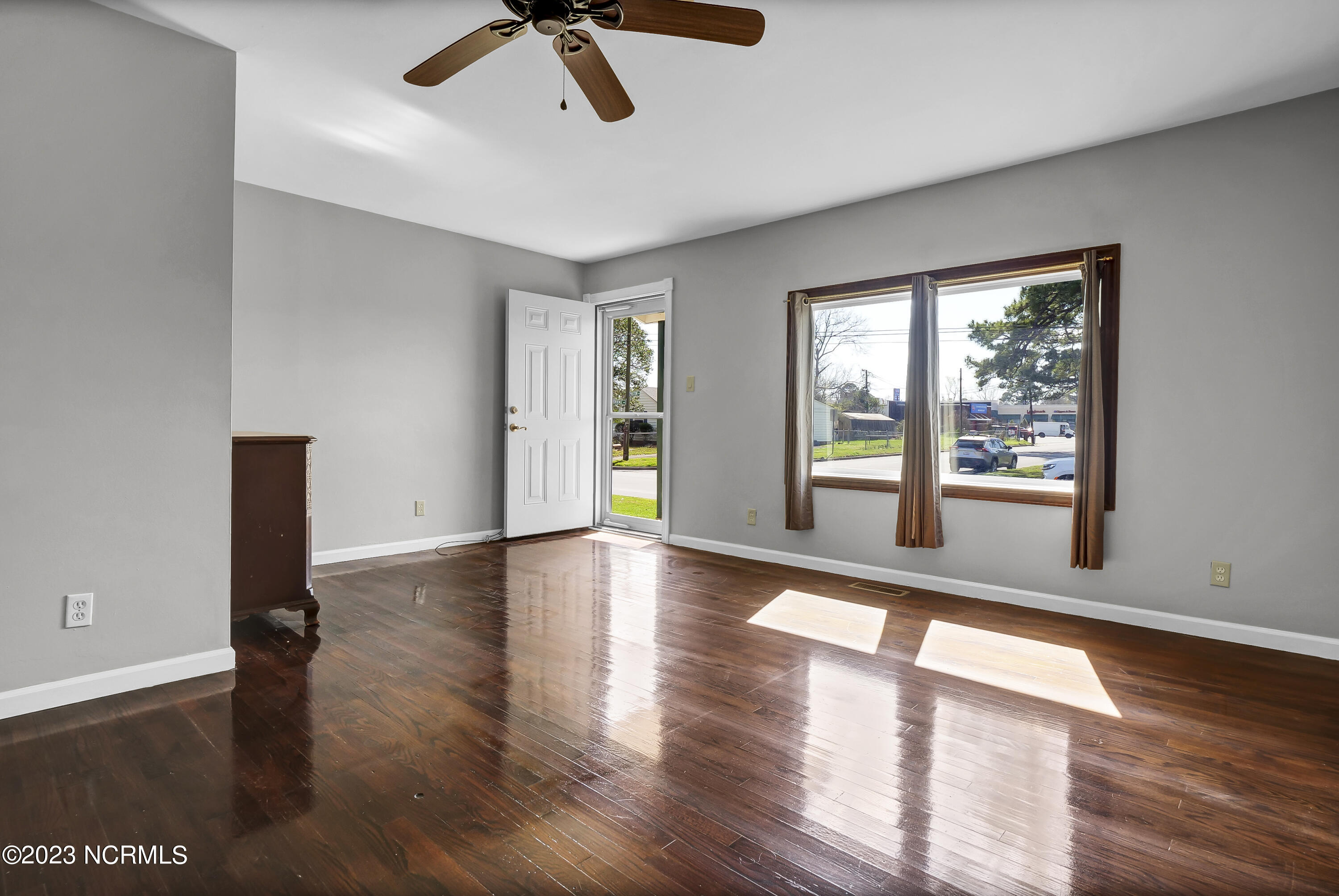 304 Preston Road Jacksonville, NC 28540 - Photo 8 of 27 P1099268