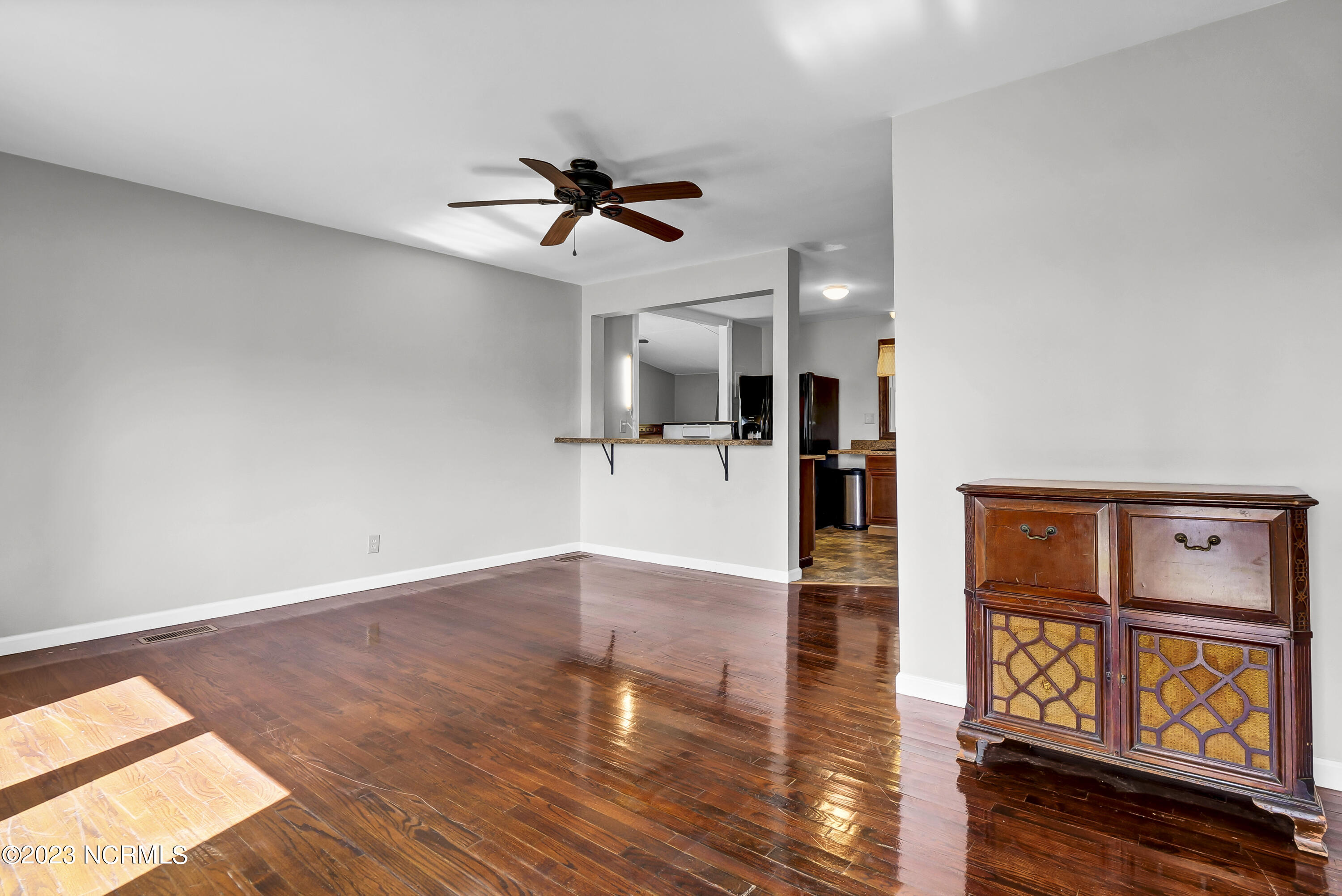 304 Preston Road Jacksonville, NC 28540 - Photo 9 of 27 P1099247