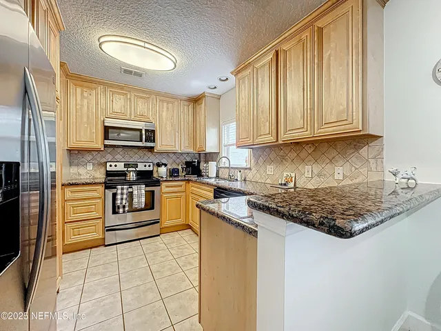 $135,000 | 3434 Blanding Boulevard, Unit 116, Jacksonville, FL 32210