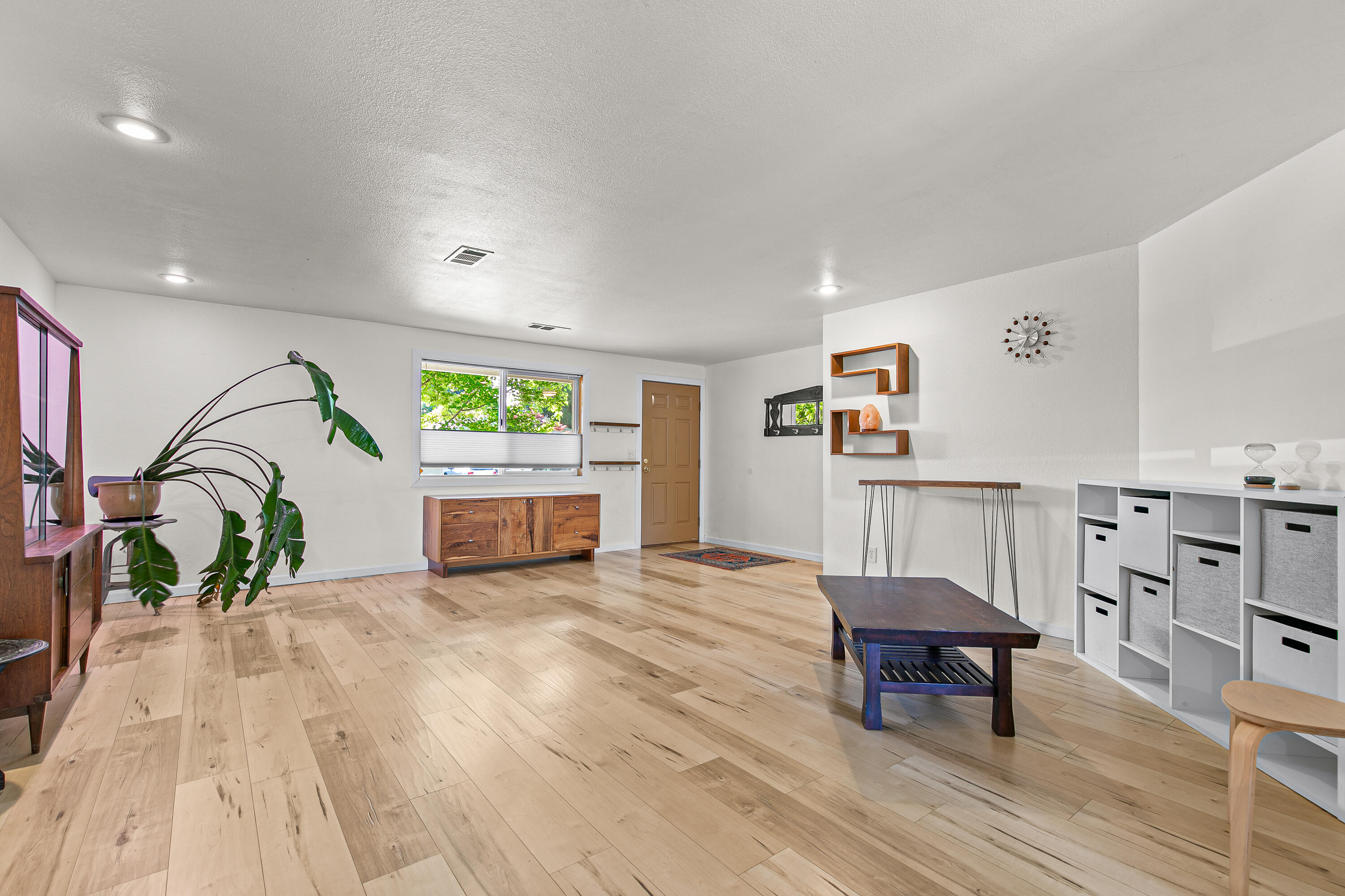 510 Bell Road Talent, OR 97540 - Photo 6 of 26 510 Bell Road, Talent, OR 97540