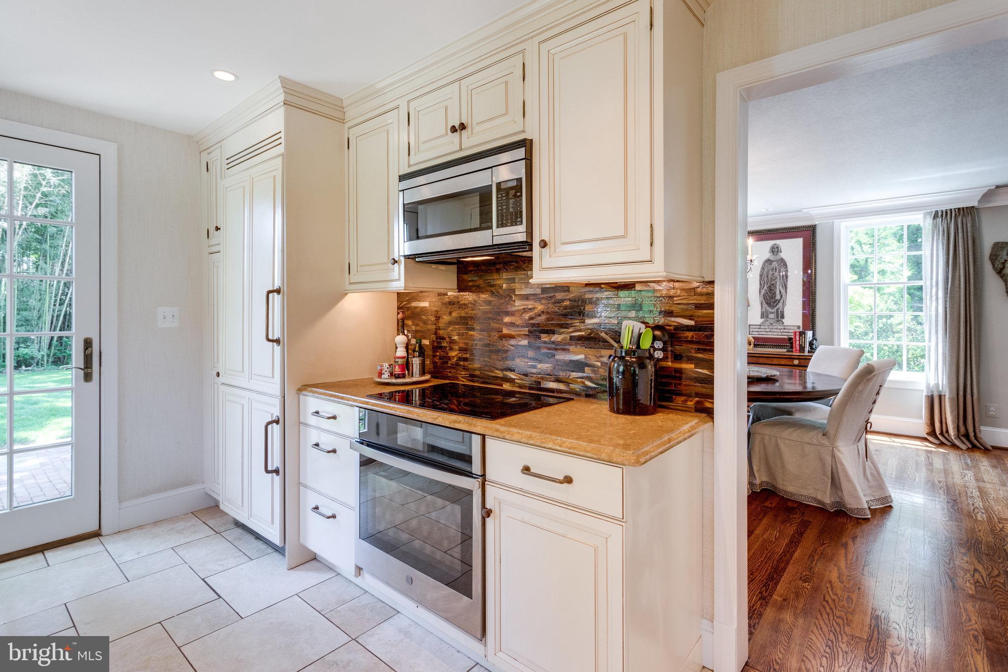 7732 Georgetown Pike McLean, VA 22102 - Photo 16 of 52